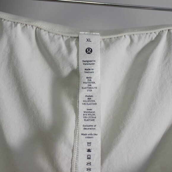 Lululemon | EUC| Cinchable Waist High-Rise Woven Short 3.5" | Bone | Size XL - Picture 5 of 6